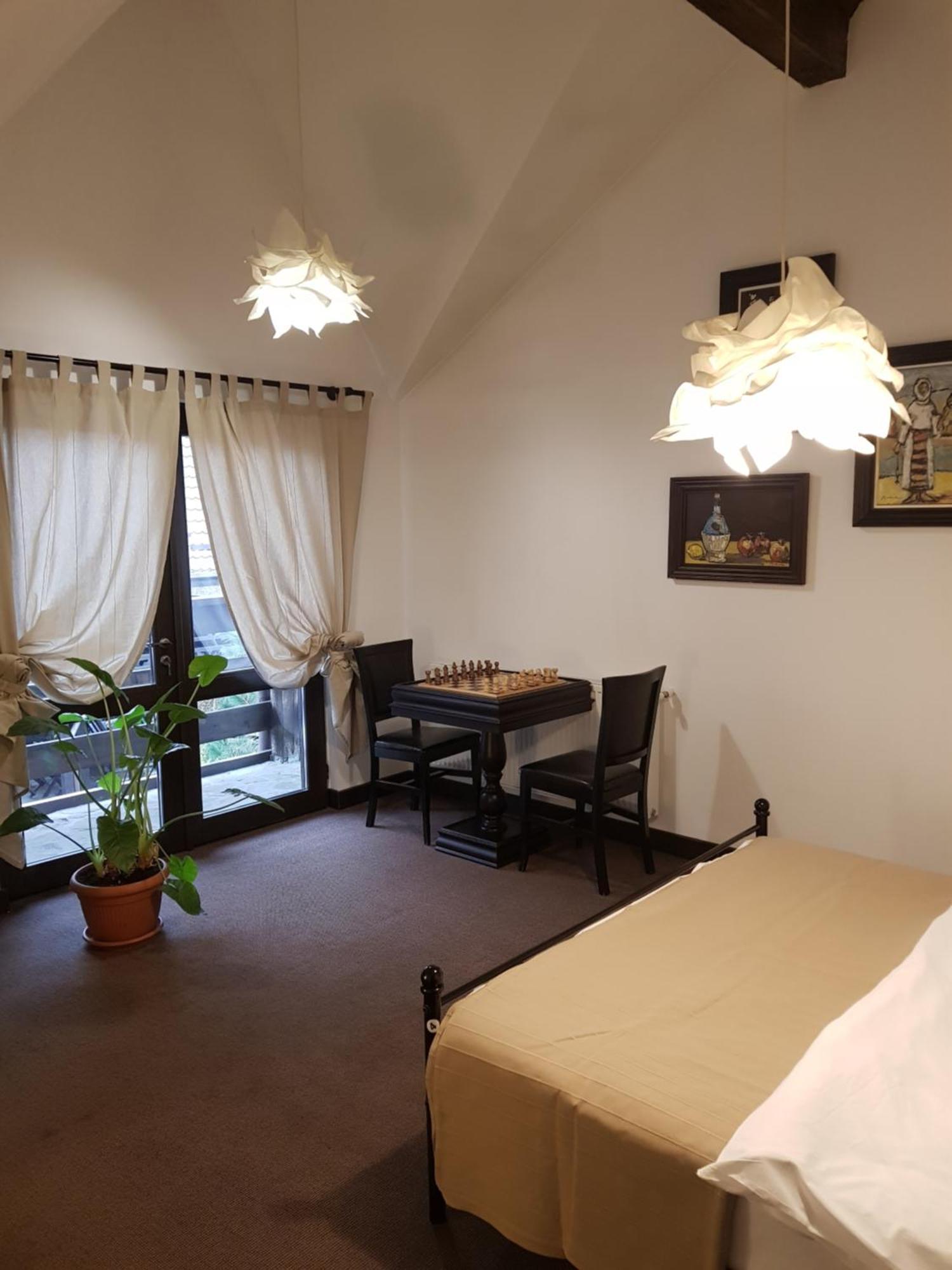 Pension Casa Drumetului เปียตราเนียมซ์ ภายนอก รูปภาพ