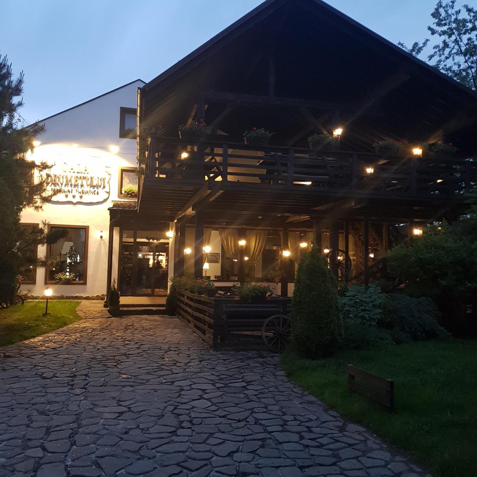 Pension Casa Drumetului เปียตราเนียมซ์ ภายนอก รูปภาพ